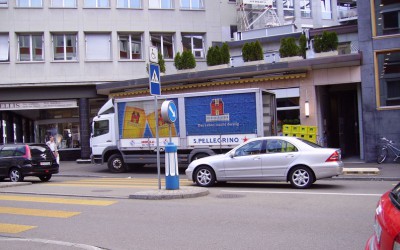 Güterumschlag auf Trottoirs